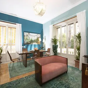 Maison Et Lorangerie Apartment